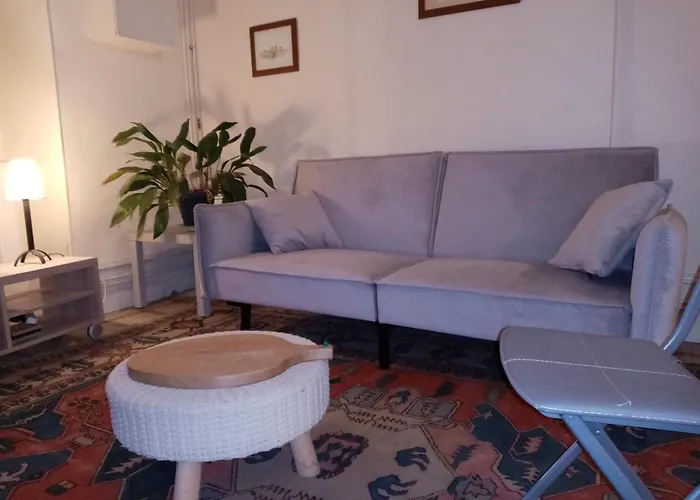 Maison En Plein Coeur De A بيت للعطل منتوريلون